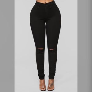 Fashion Nova High-Waisted Jeans
